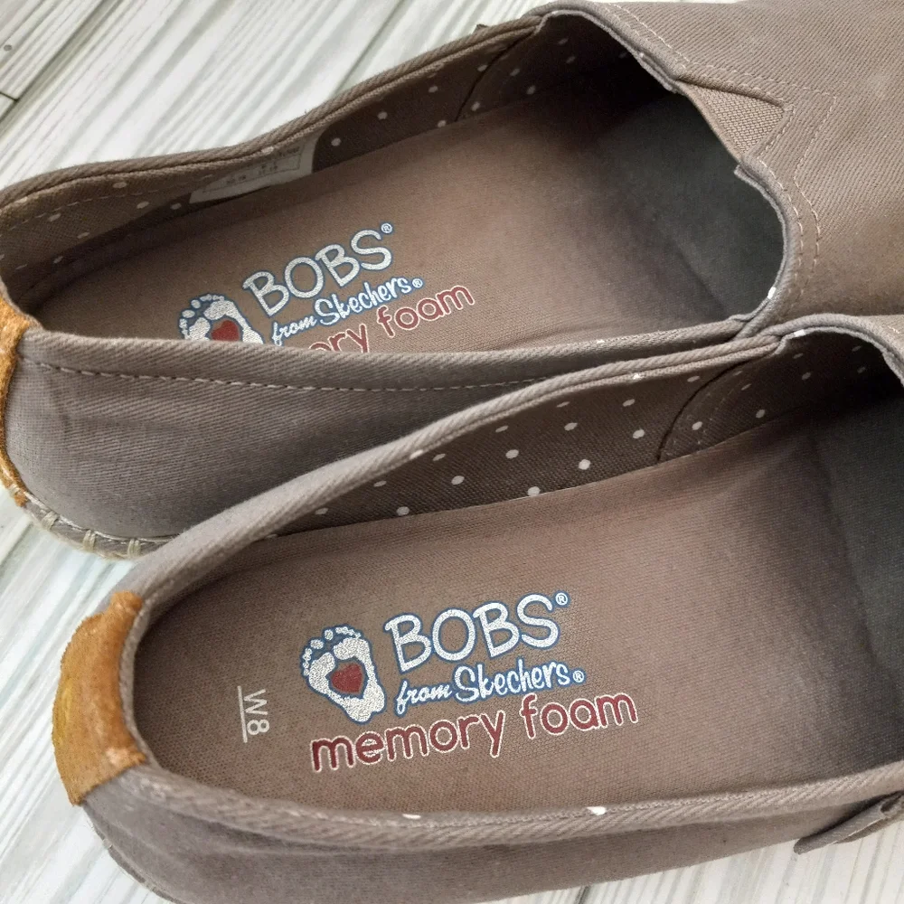 SKECHERS BOBS Breeze New Discovery Taupe Canvas Slip-On Shoes